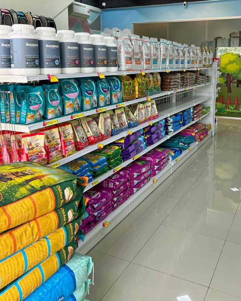 Pelbagai barangan ada di AdamHaikal Pets Shop