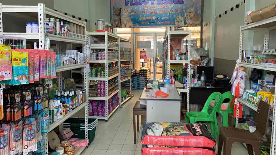 Barang keperluan haiwan pet di Fluffy Pet Shop