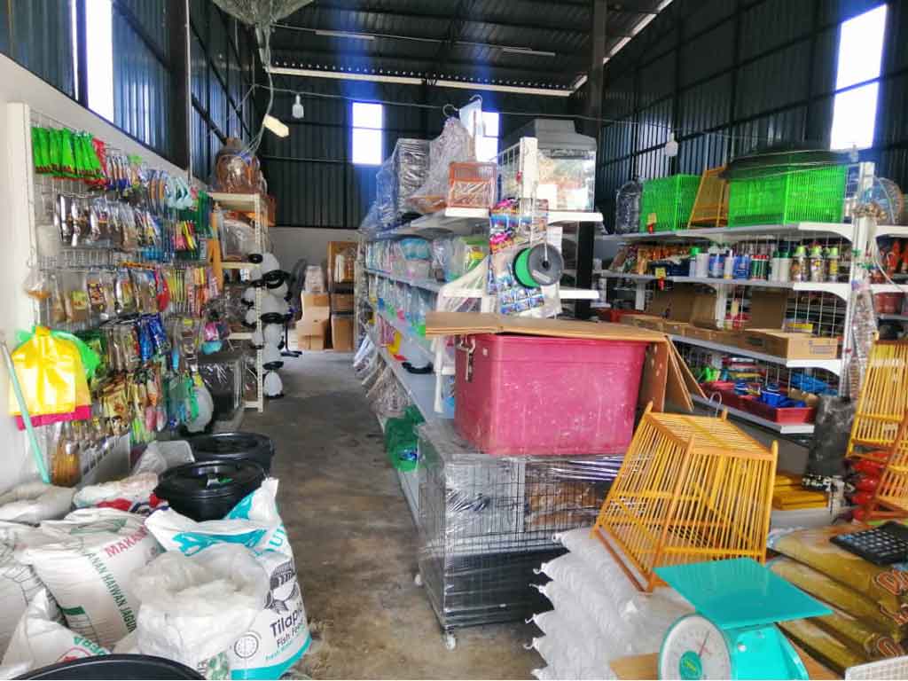 Pelbagai barangan dan keperluan haiwan di ABJ Petshop 2