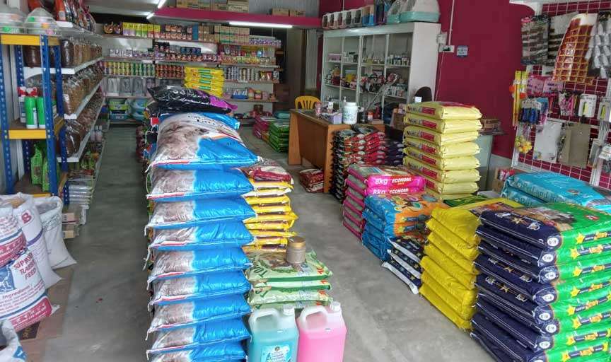 Di MJ petshop ada pelbagai keperluan pet anda.