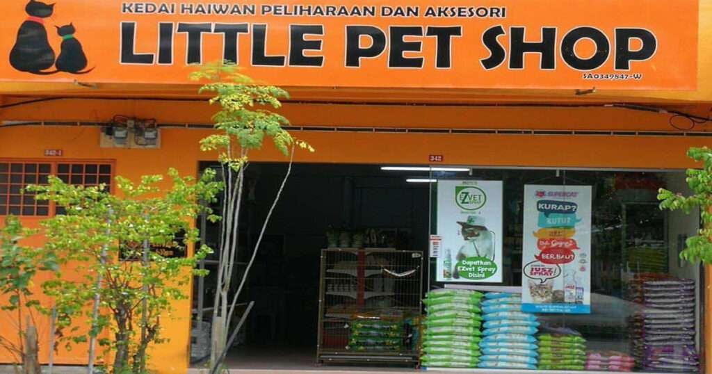 Little Pet Shop di Mersing Johor menjual pelbagai keperluan haiwan peliharaan seperti makanan, ubatan, vitamin, sangkar, aksesori dll.